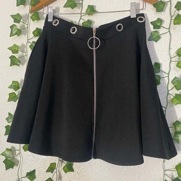 Black HOTTOPlC
Ring Skater Skirt - Picture 6 of 9